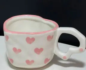 Charming Ceramic Mugs for Girls – Cute and Stylish Design
